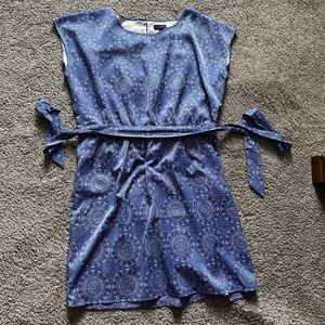 Limited cap sleeve dress - size xl - great for Easter